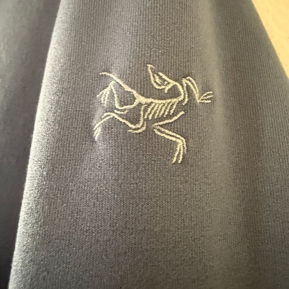 Arc'teryx Women's Hoodie XL - Picture 3 of 4